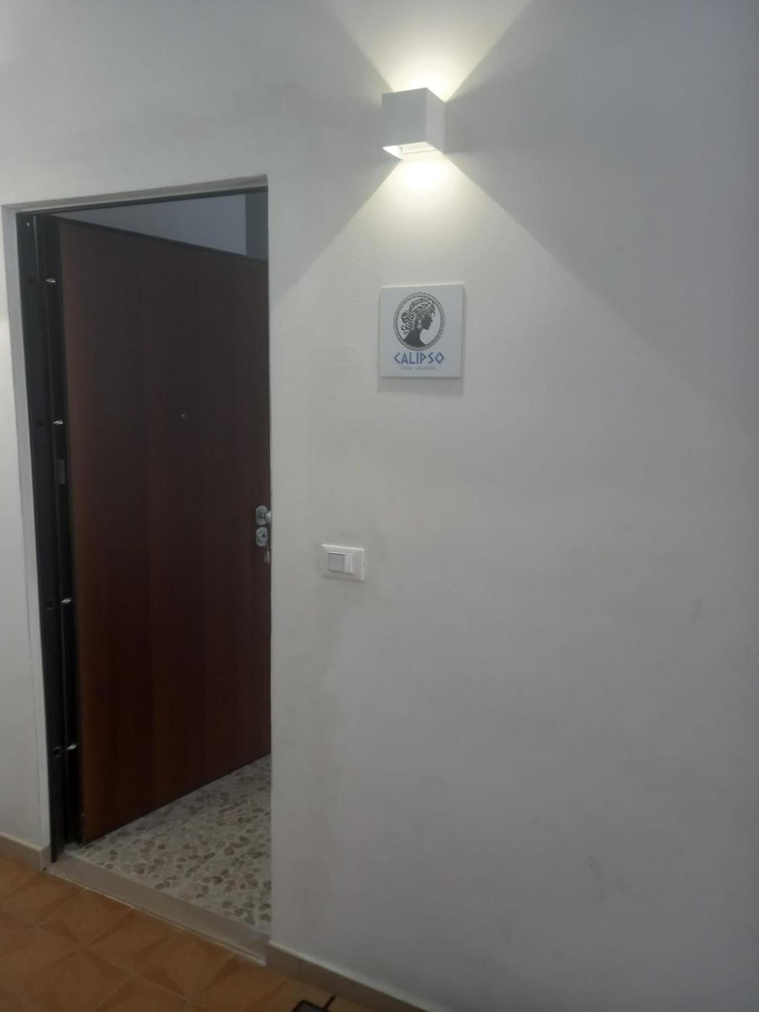 Calipso Casa Vacanza Marina di San Vito Exteriör bild